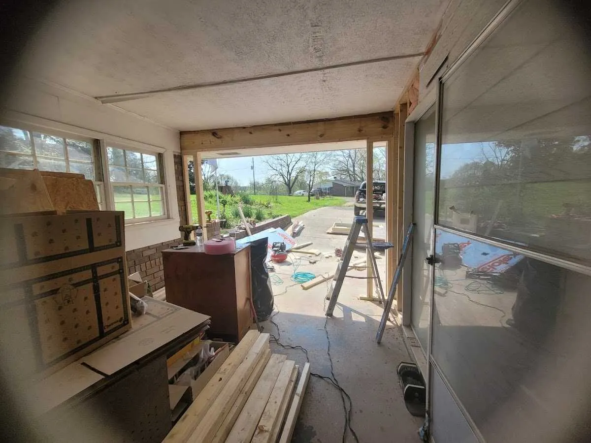 Air movers and dehumidifier for Water Mitigation Services in Marengo